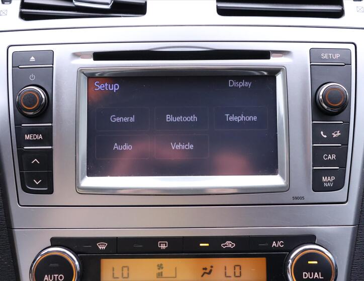 Toyota Avensis 21