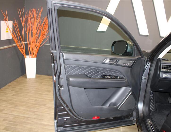 SsangYong Rexton 12