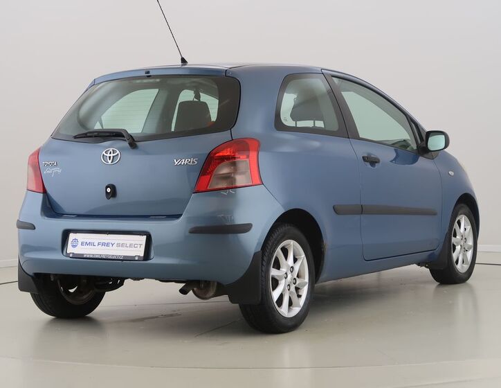 Toyota Yaris 5