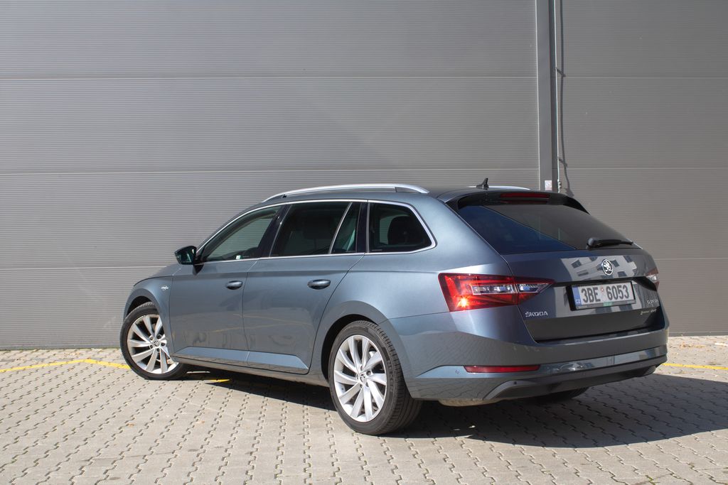 Škoda Superb
