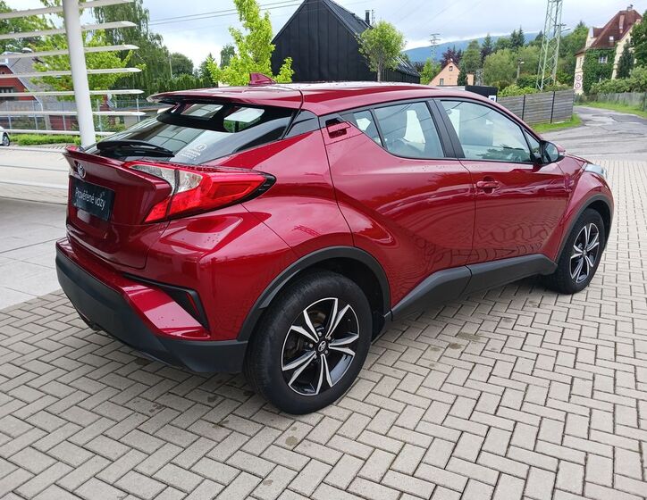 Toyota C-HR 6
