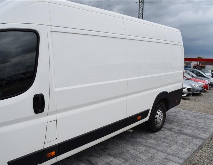 Peugeot Boxer 8