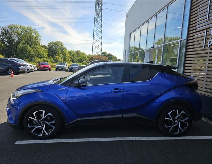 Toyota C-HR 4