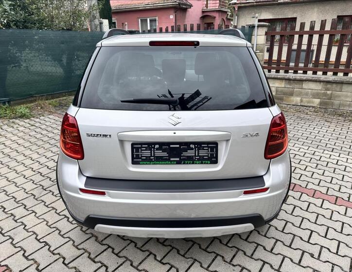 Suzuki SX4 7
