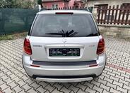 Suzuki SX4 7