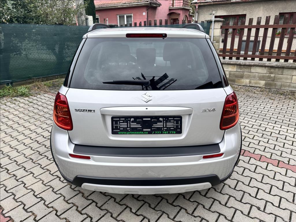 Suzuki SX4