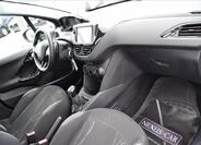 Peugeot 208 19