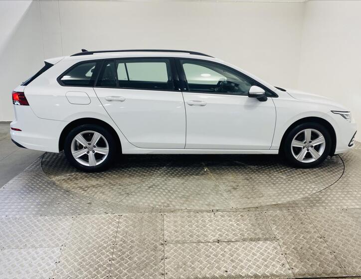 Volkswagen Golf 23