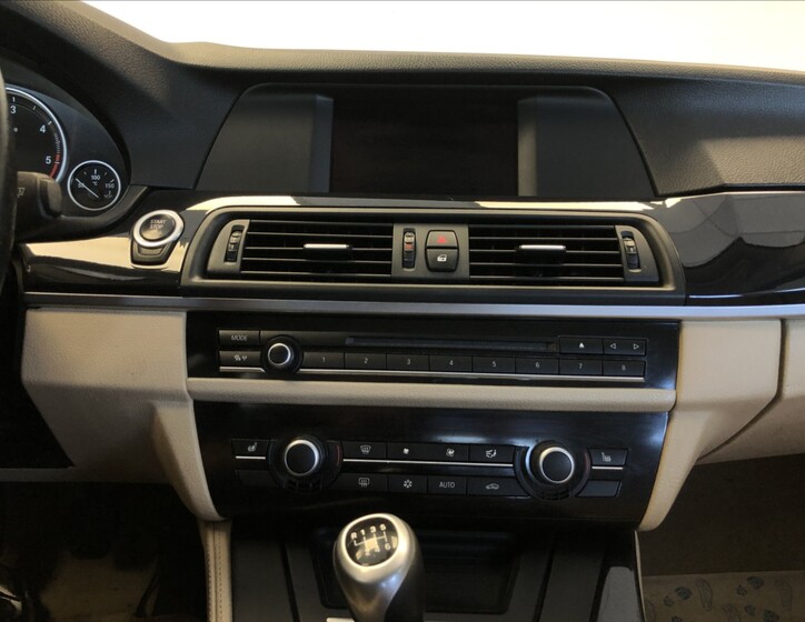 BMW Řada 5 16