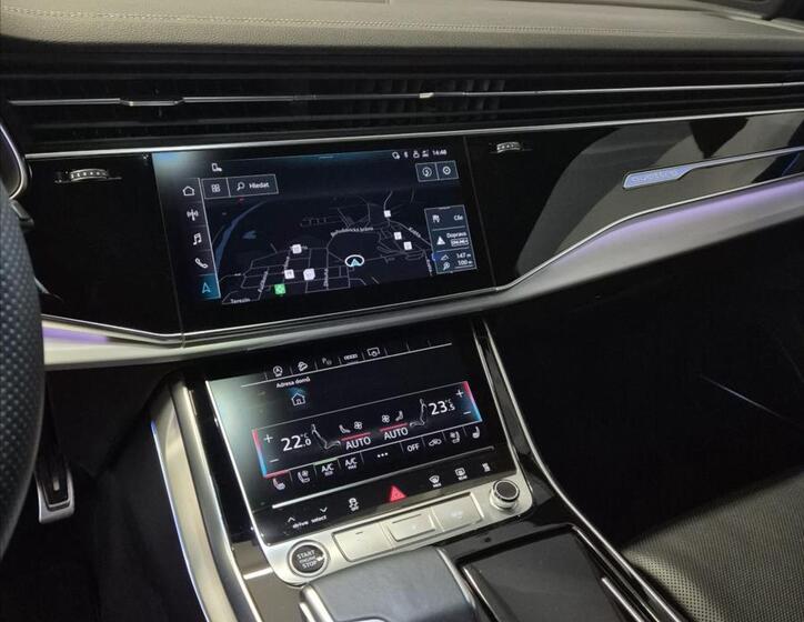 Audi Q7 12