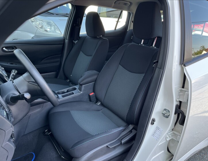 Nissan Leaf 20