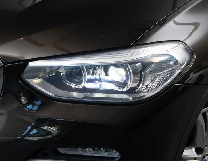 BMW X3 8