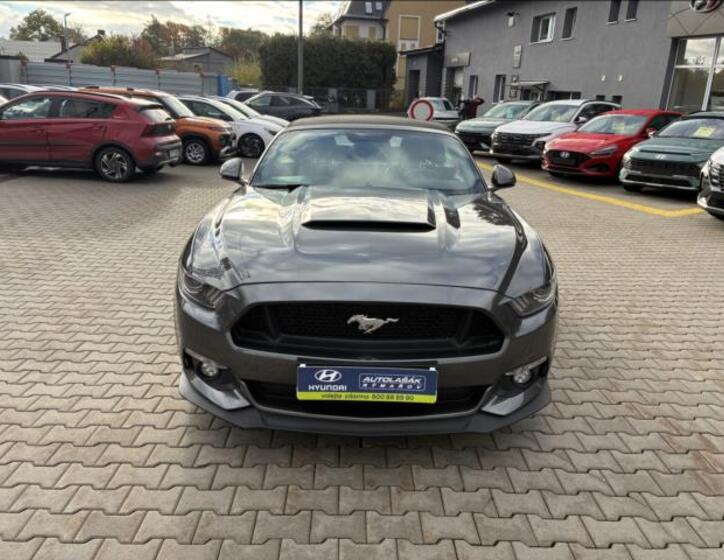 Ford Mustang 2