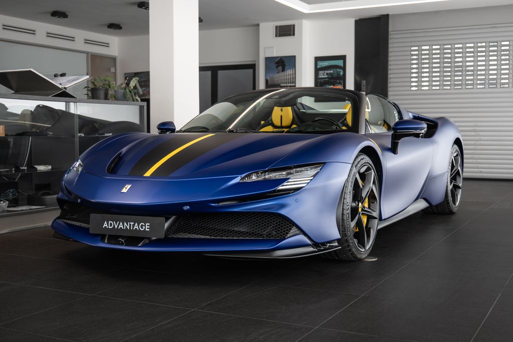 Ferrari SF90