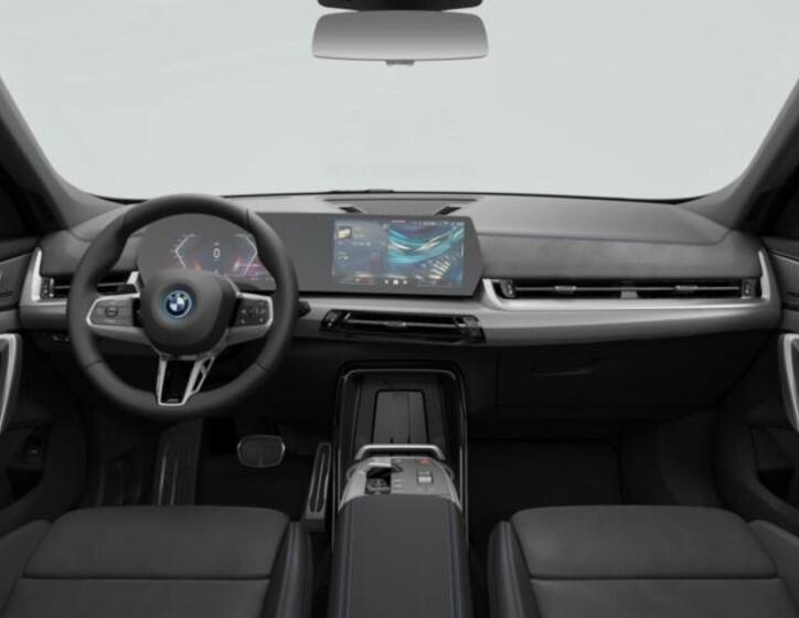 BMW iX1 3