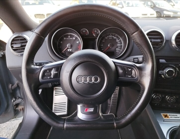 Audi TT 12