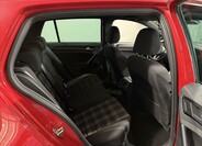 Volkswagen Golf 21