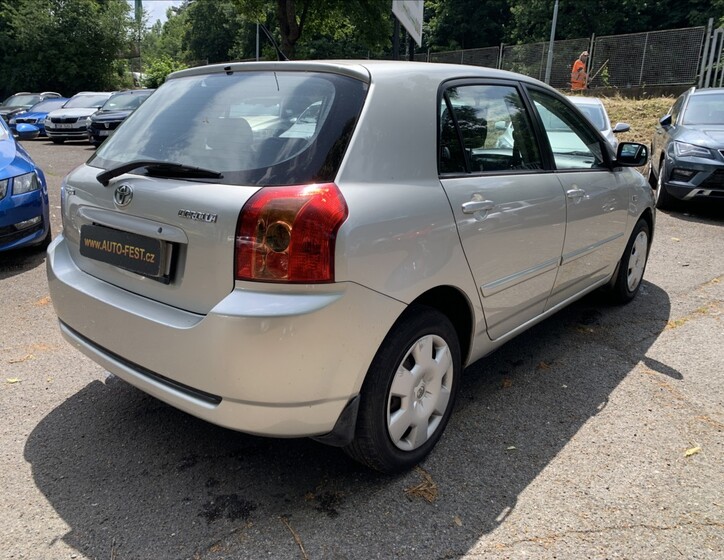 Toyota Corolla 8