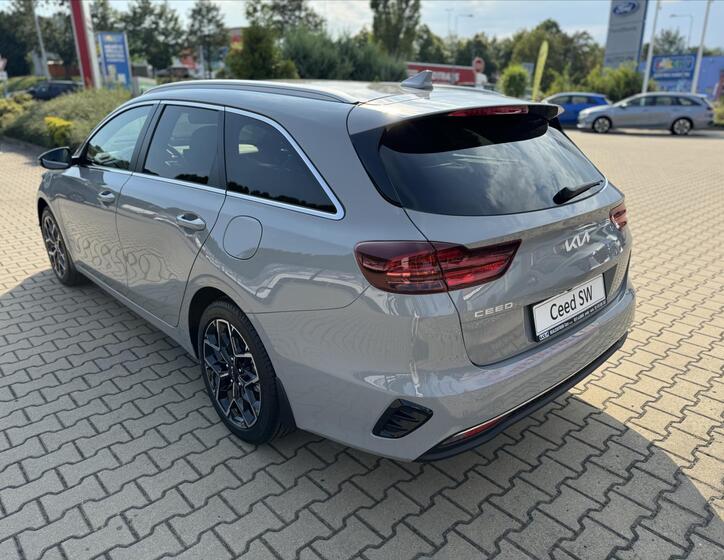 KIA Ceed 5