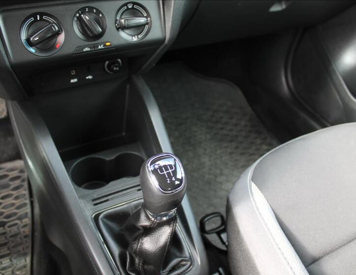 Škoda Fabia 15