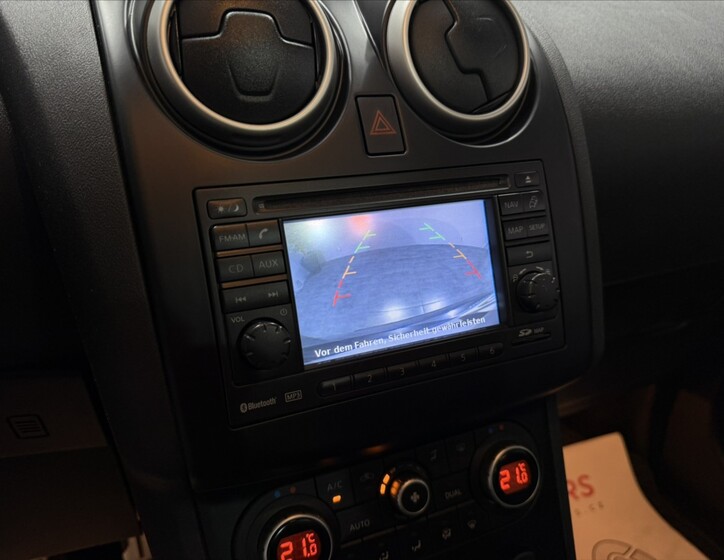 Nissan Qashqai 11
