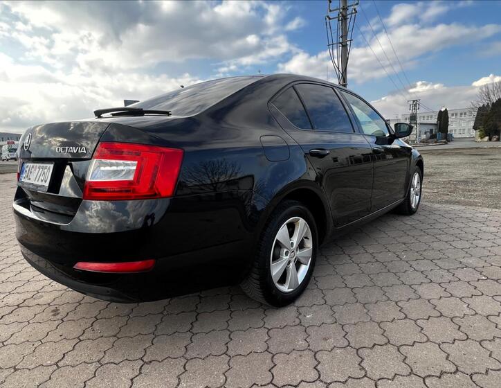 Škoda Octavia 10