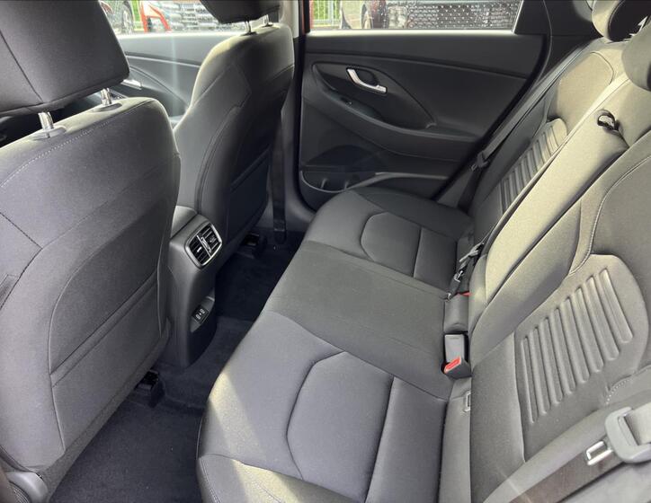 Hyundai i30 10