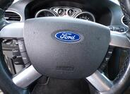 Ford Focus 13