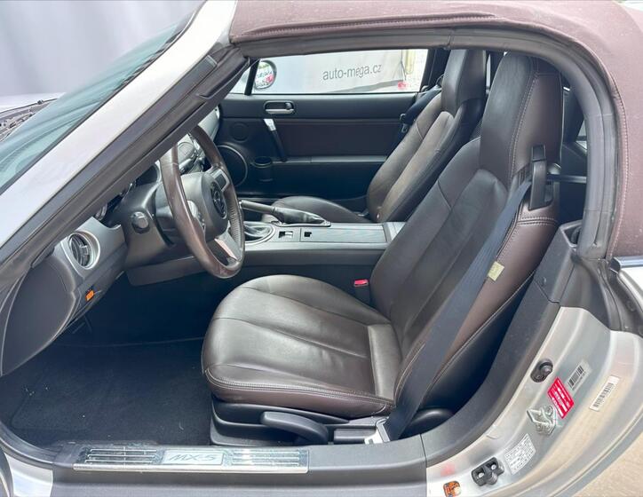Mazda MX-5 9