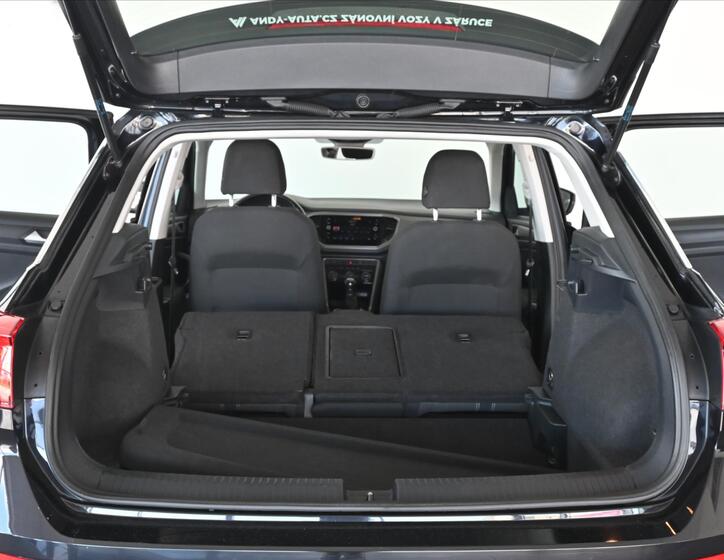 Volkswagen T-Roc 7