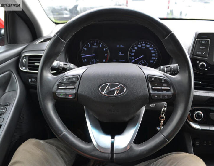 Hyundai i30 28