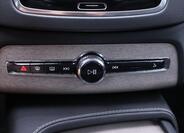 Volvo XC90 29