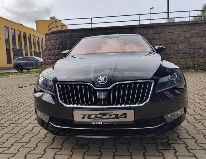 Škoda Superb 8