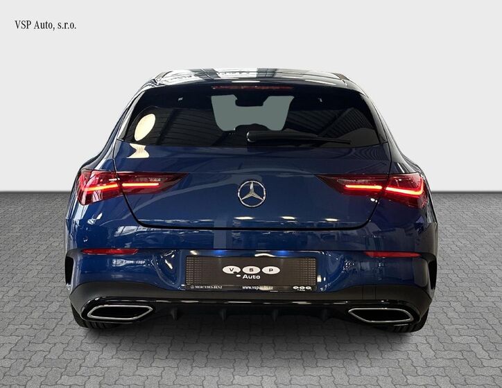 Mercedes-Benz CLA 4