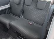 Toyota Yaris 10