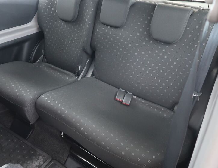 Toyota Yaris 10