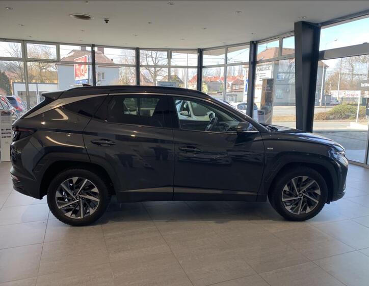 Hyundai Tucson 4