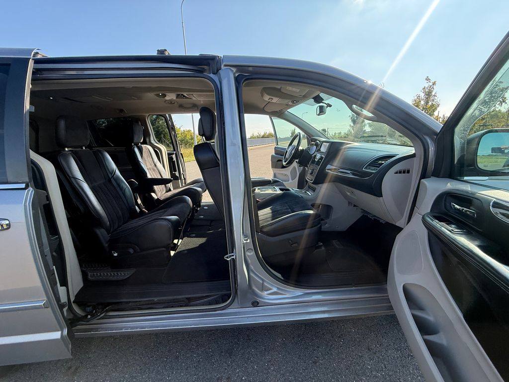Lancia Voyager
