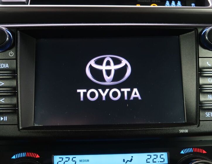 Toyota RAV4 17