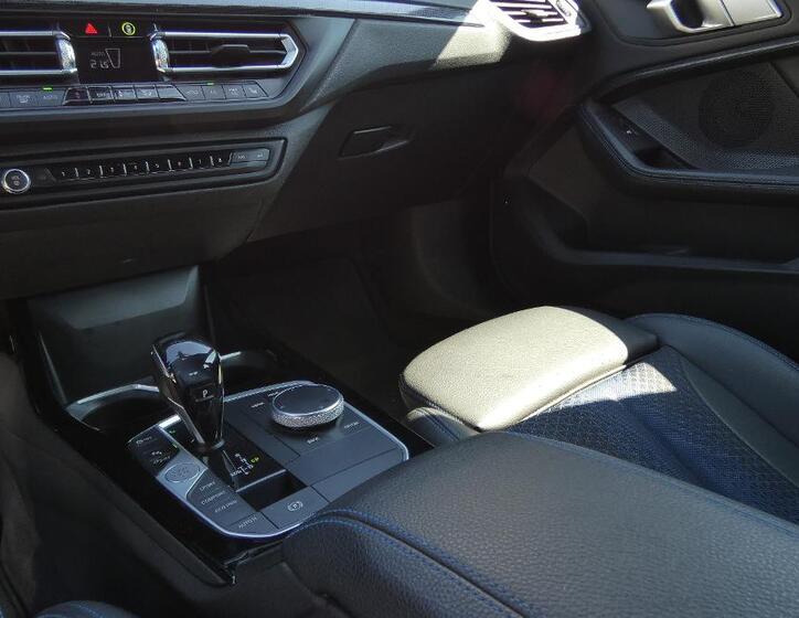 BMW Řada 2 6