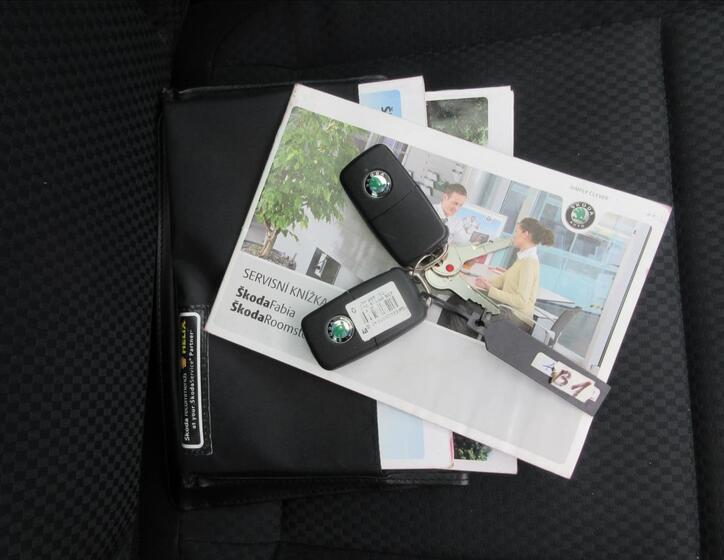 Škoda Roomster 12