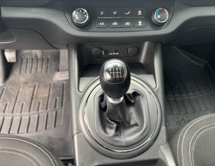 KIA Sportage 16