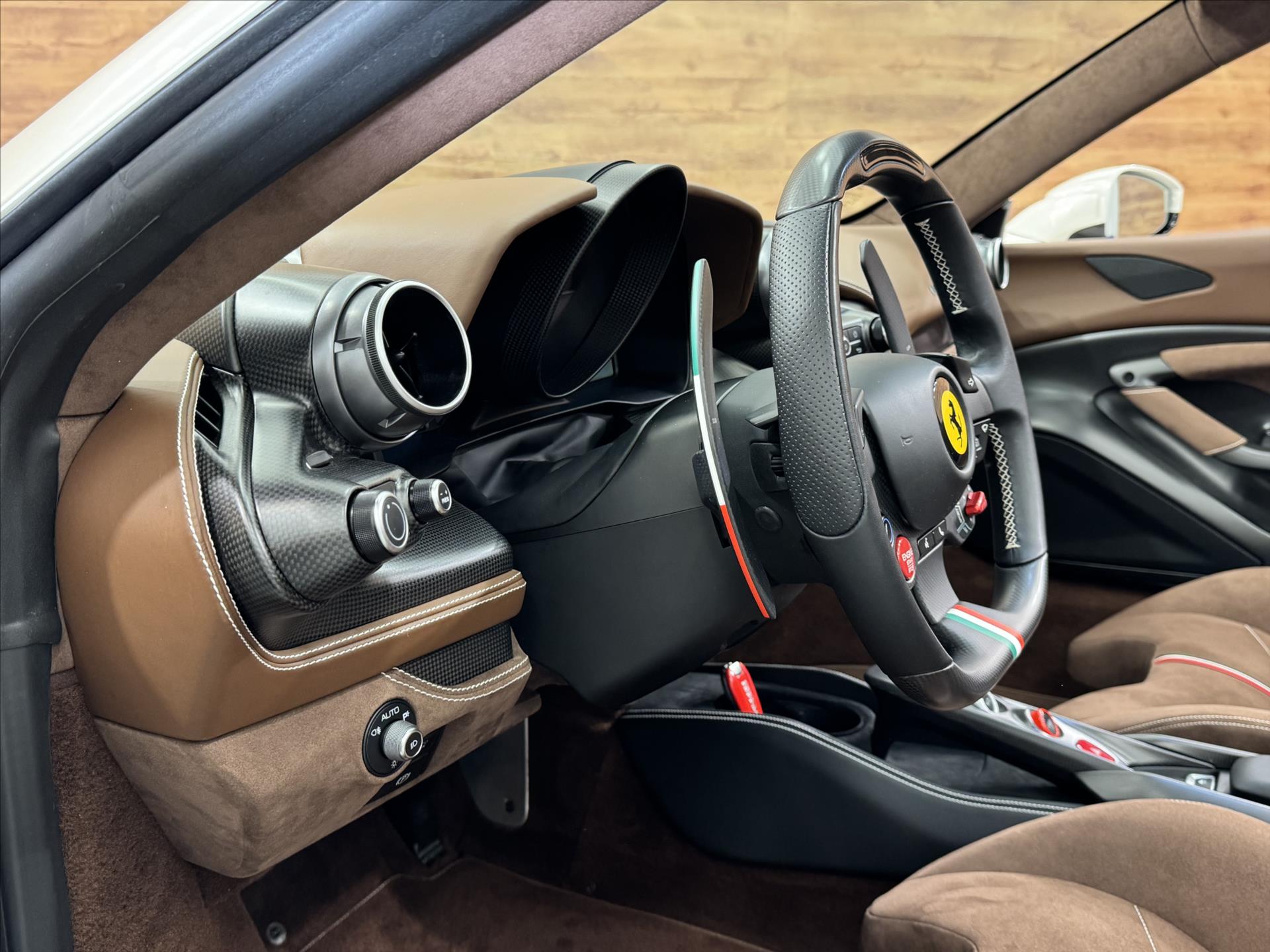 Ferrari F8