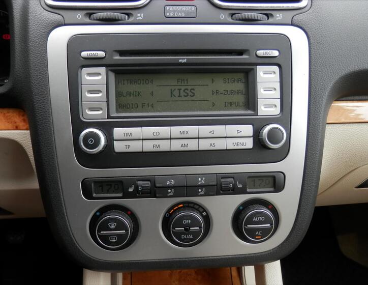 Volkswagen EOS 24