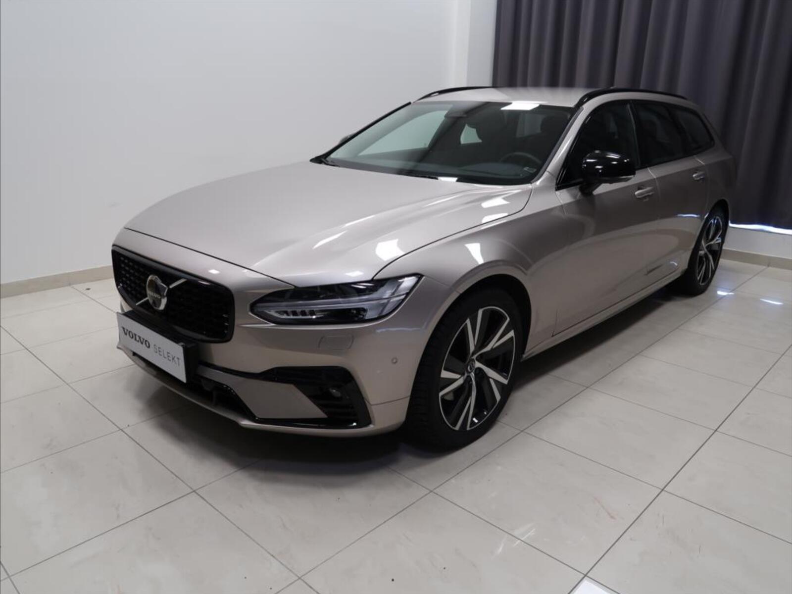 Volvo V90 1