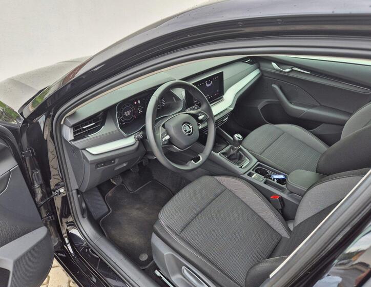 Škoda Octavia 12