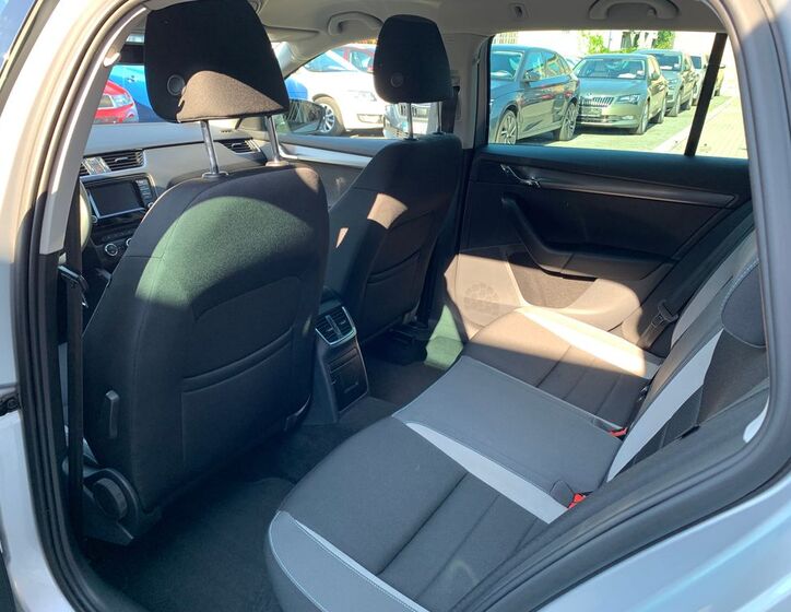 Škoda Octavia 16