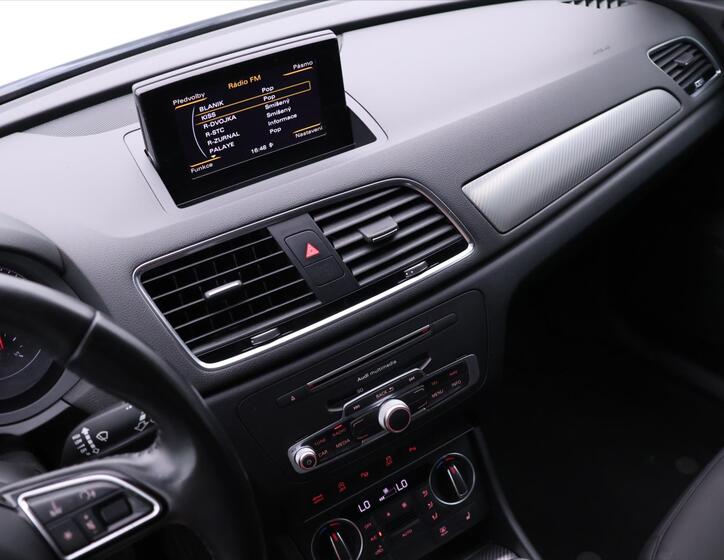Audi Q3 25