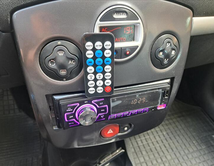 Renault Clio 24