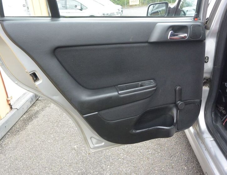 Opel Astra 19